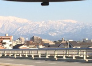 タクシーから立山 (320x231)